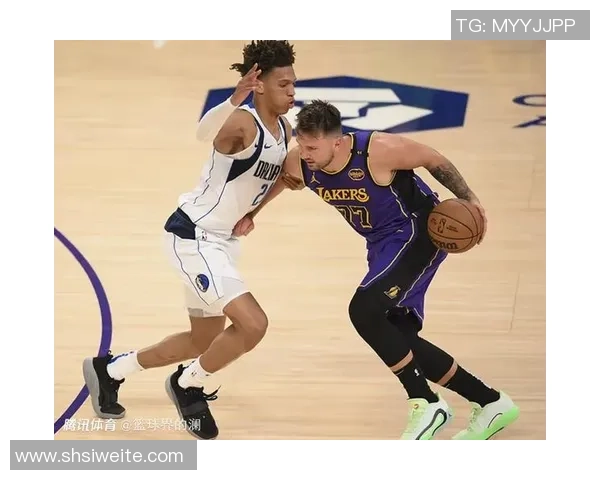 2020年12月26日湖人与独行侠精彩对决全场录像回放与赛后分析 2020年12月26日湖人与独行侠精彩对决全场录像回放与赛后分析