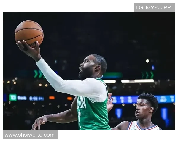 1.5亿合同打成白菜价!31分18板14助7断,约翰逊达到NBA神纪录